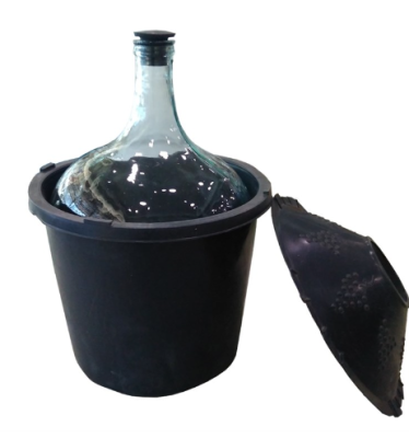 Бутыль 25 л в пластиковой корзине с пробкой 7624 в интернет гипермаркете «Планета Лета». Фото