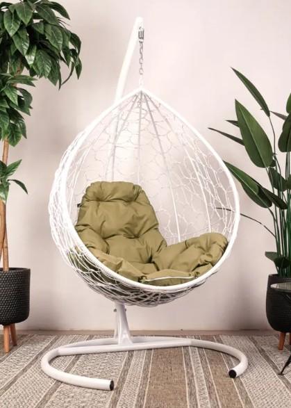 Кресло подвесное КАПЛЯ с ротангом белое, бежевая подушка в интернет гипермаркете «Планета Лета». Фото
