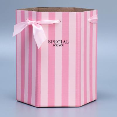 Коробка Только для тебя 17×14,8×19,5 см 9281175 в интернет гипермаркете «Планета Лета». Фото