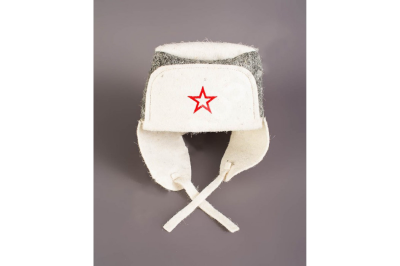 Шапка для бани "Ушанка со звездой" тёмный верх Бацькина баня 10506 в интернет гипермаркете «Планета Лета». Фото